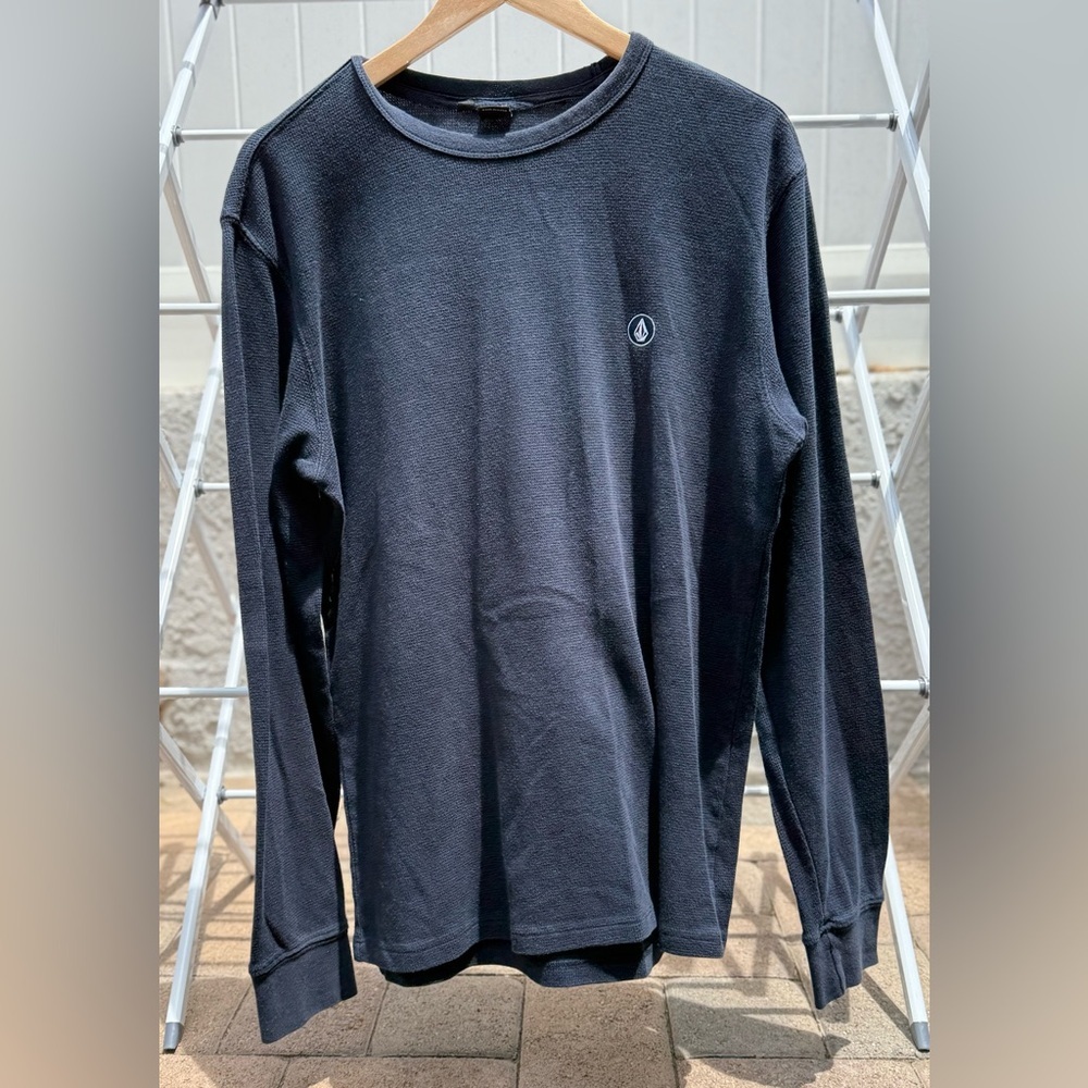 Volcom Men’s Large Navy Waffle Knit Thermal Long Sleeve Shirt